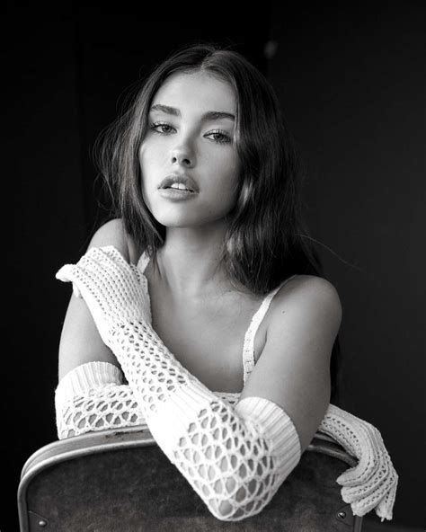 madison beer brüste|Madison Beer recalls nude videos leaking when she was minor